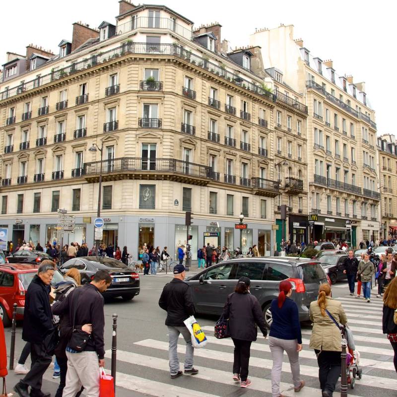 ۲. منطقه چهارم (4th Arrondissement): لو ماره (Le Marais) و مرکزیت تاریخی