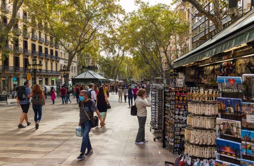 خیابان لارامبلا (La Rambla)