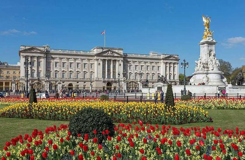 کاخ باکینگهام (Buckingham Palace)