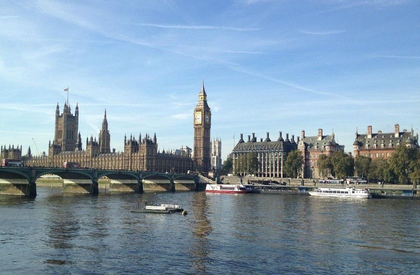 کاخ وست‌مینستر (Houses of Parliament)