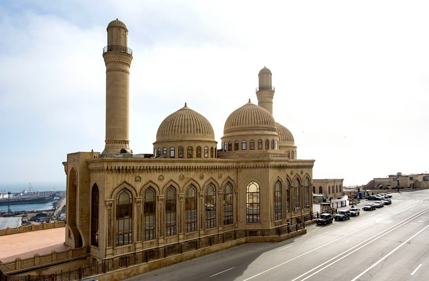 مسجد بی‌بی هیبت (Bibi Heybat Mosque)