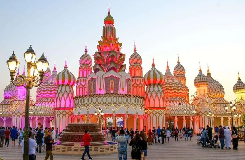 دهکده جهانی دبی (Global Village)