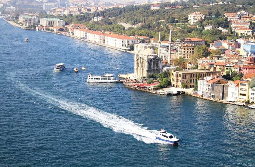 تنگه بسفر (Bosphorus Strait) استانبول