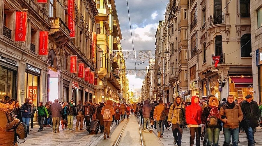 خیابان استقلال (Istiklal Avenue) استانبول