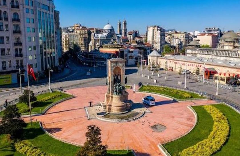 میدان تکسیم (Taksim Square) استانبول